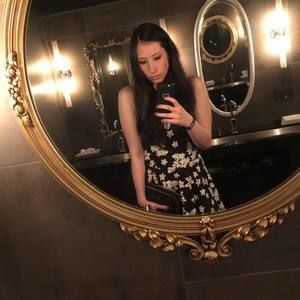 Meet your Posher, Kira